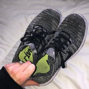 Nike free fly knit